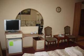 Гостиница Бережки Холл Егорьевск Двухместный номер с 2 отдельными кроватями-2